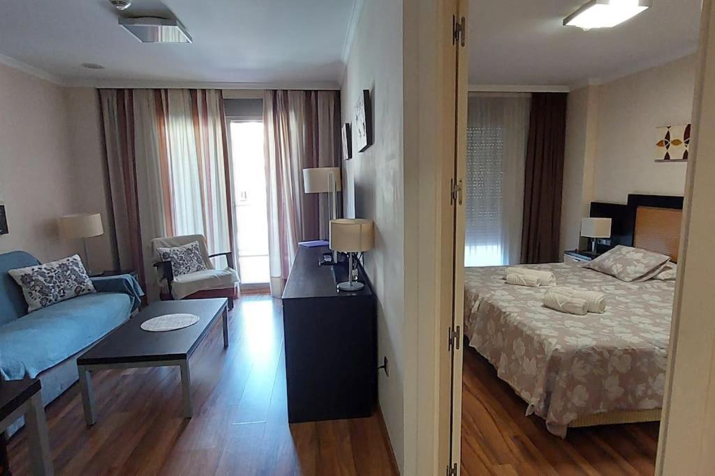 Elegante Alojamiento Con Piscina A 200 M Del Mar. Leilighet Benalmádena Eksteriør bilde