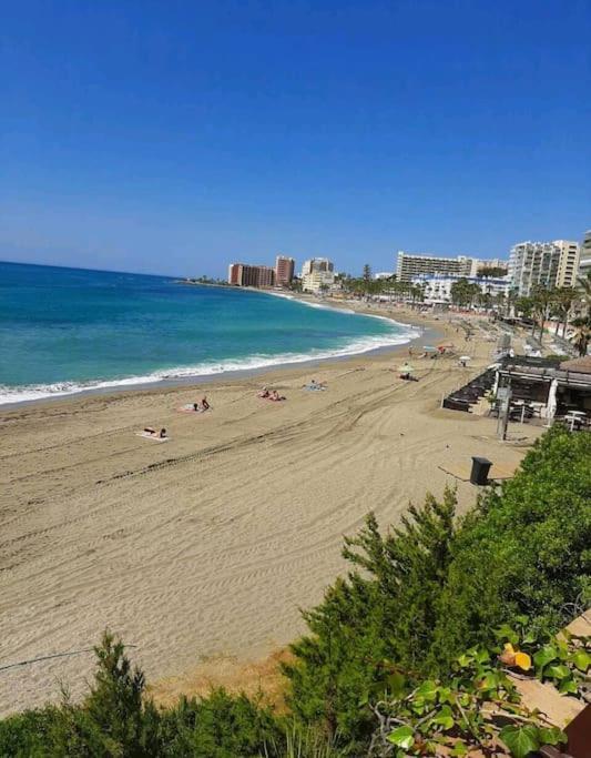 Elegante Alojamiento Con Piscina A 200 M Del Mar. Leilighet Benalmádena Eksteriør bilde