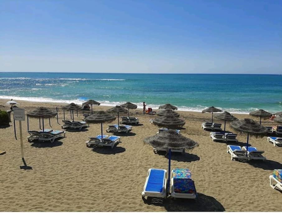 Elegante Alojamiento Con Piscina A 200 M Del Mar. Leilighet Benalmádena Eksteriør bilde