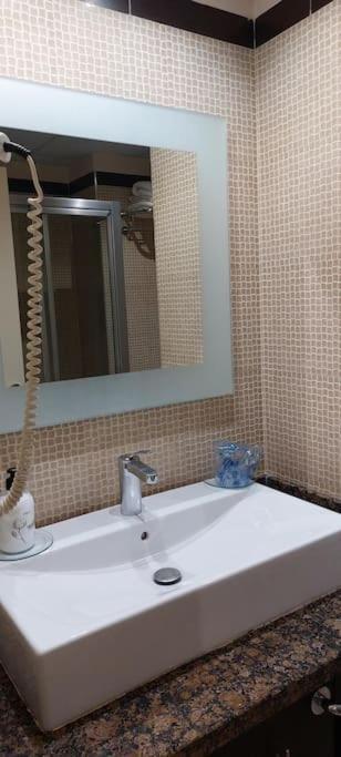 Elegante Alojamiento Con Piscina A 200 M Del Mar. Leilighet Benalmádena Eksteriør bilde