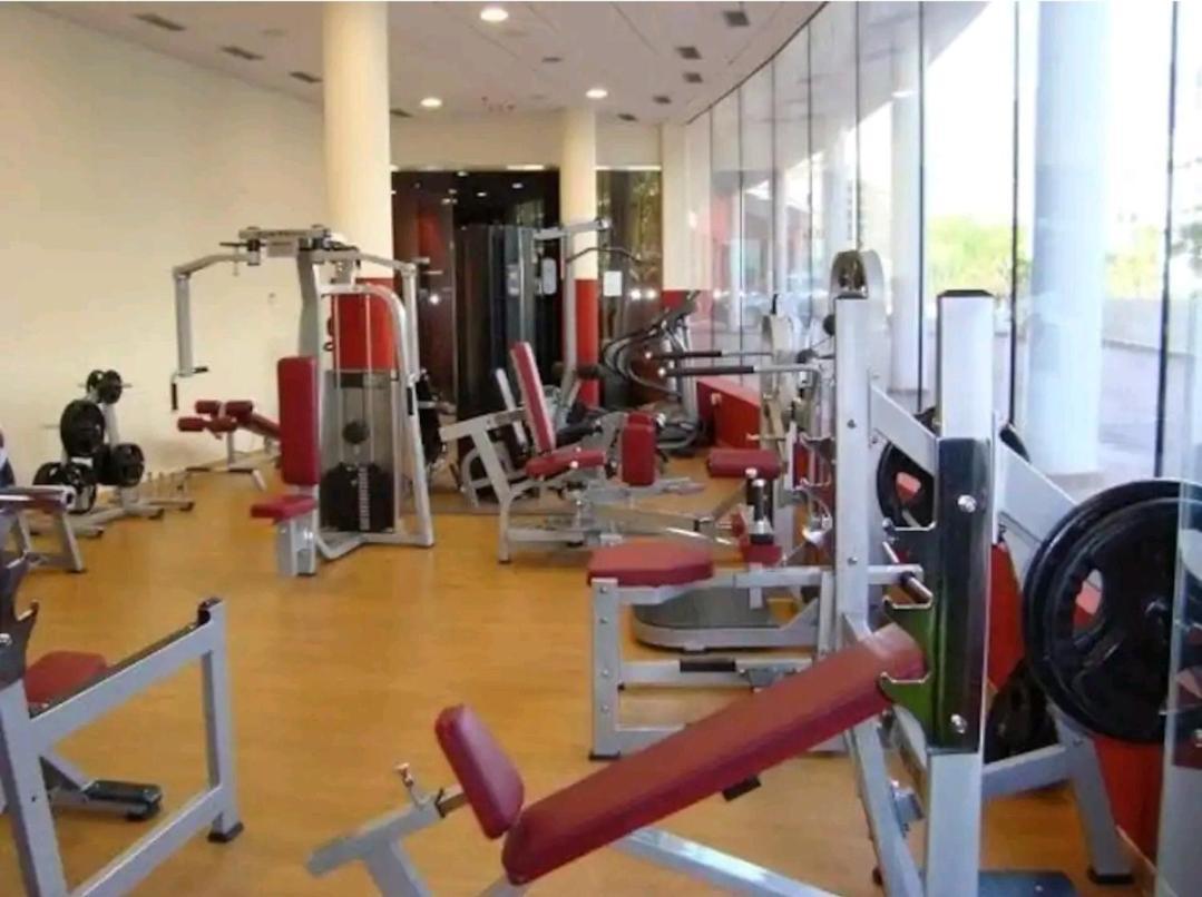Elegante Alojamiento Con Piscina A 200 M Del Mar. Leilighet Benalmádena Eksteriør bilde